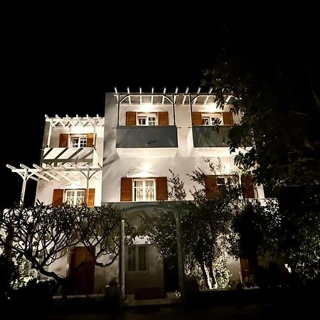 Deluxe Studios & Suites Ageri-Milos Adamantas  Exterior foto